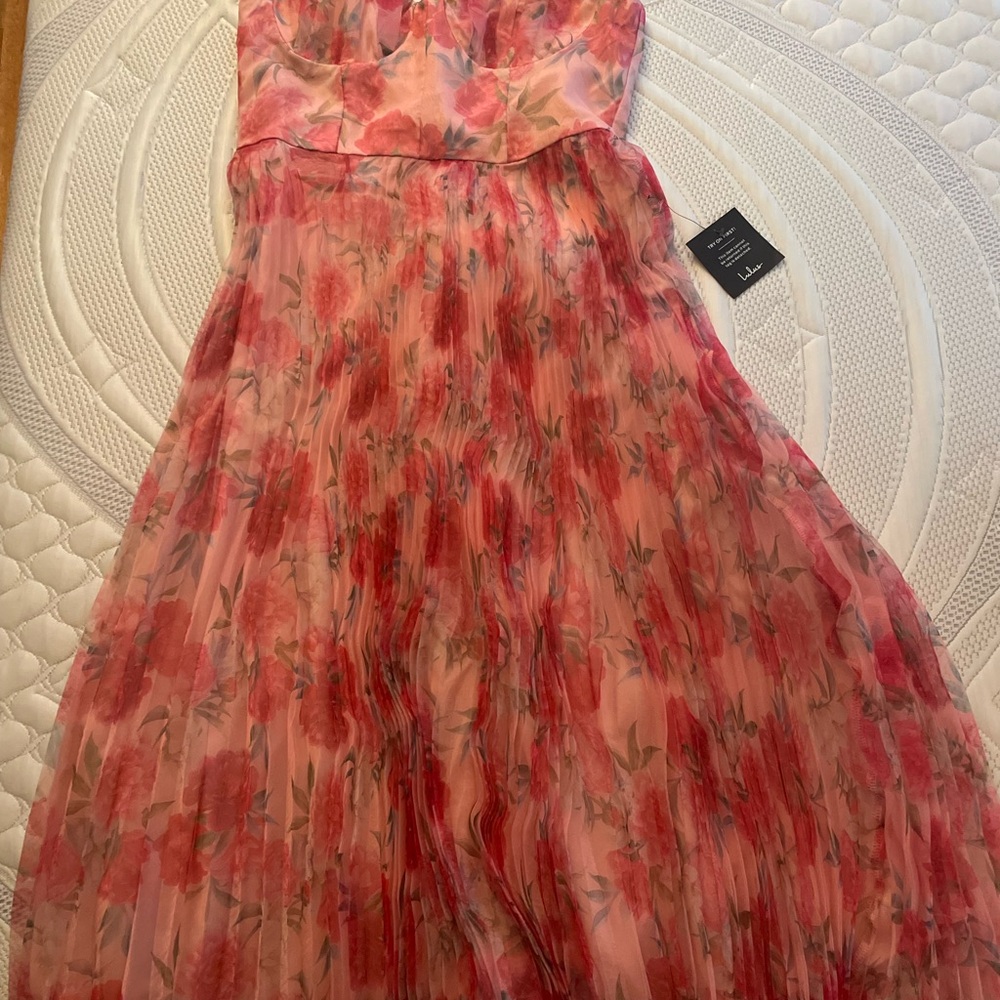 Lulu's Pink Floral Pleated Dress